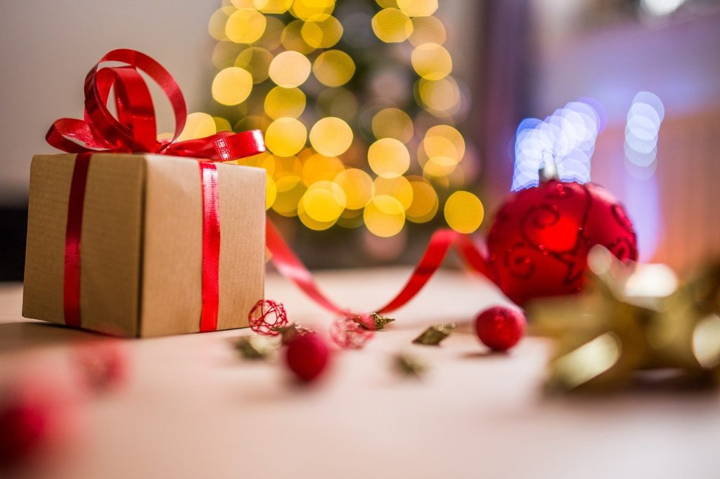 7 Holiday Gift Ideas for New Homeowners